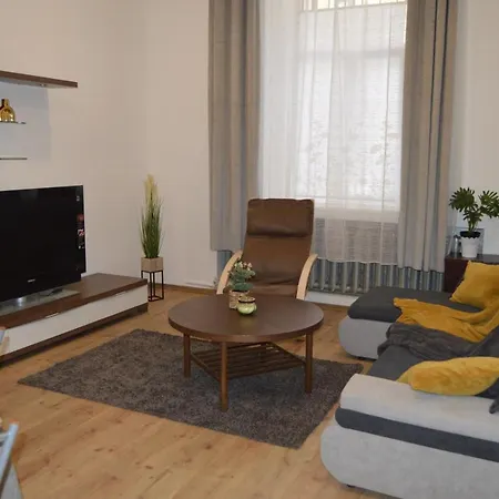 Spacious Center Family 2 Bedrooms شقة