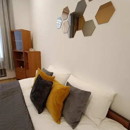 Apartamento Spacious Center Family 2 Bedrooms Riga
