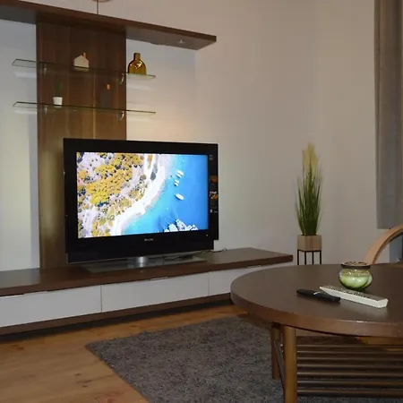 Spacious Center Family 2 Bedrooms Riga